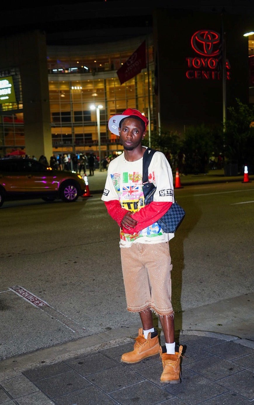 DETFIG THE WORLD IS YOURS LONG SLEEVE T-SHIRT